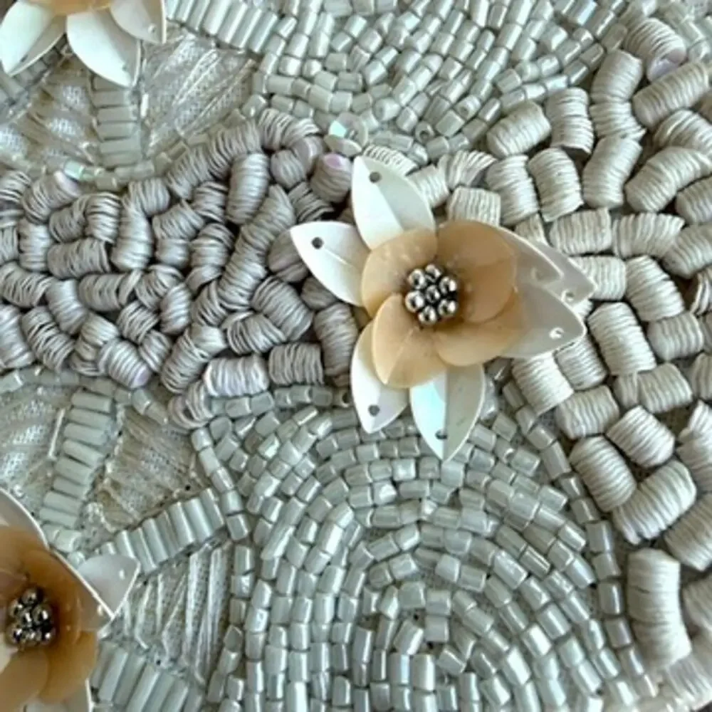 Maria Victoria Beaded Floral Clutch Shoulder Bag‎ Ivory Cream Embellished Floral